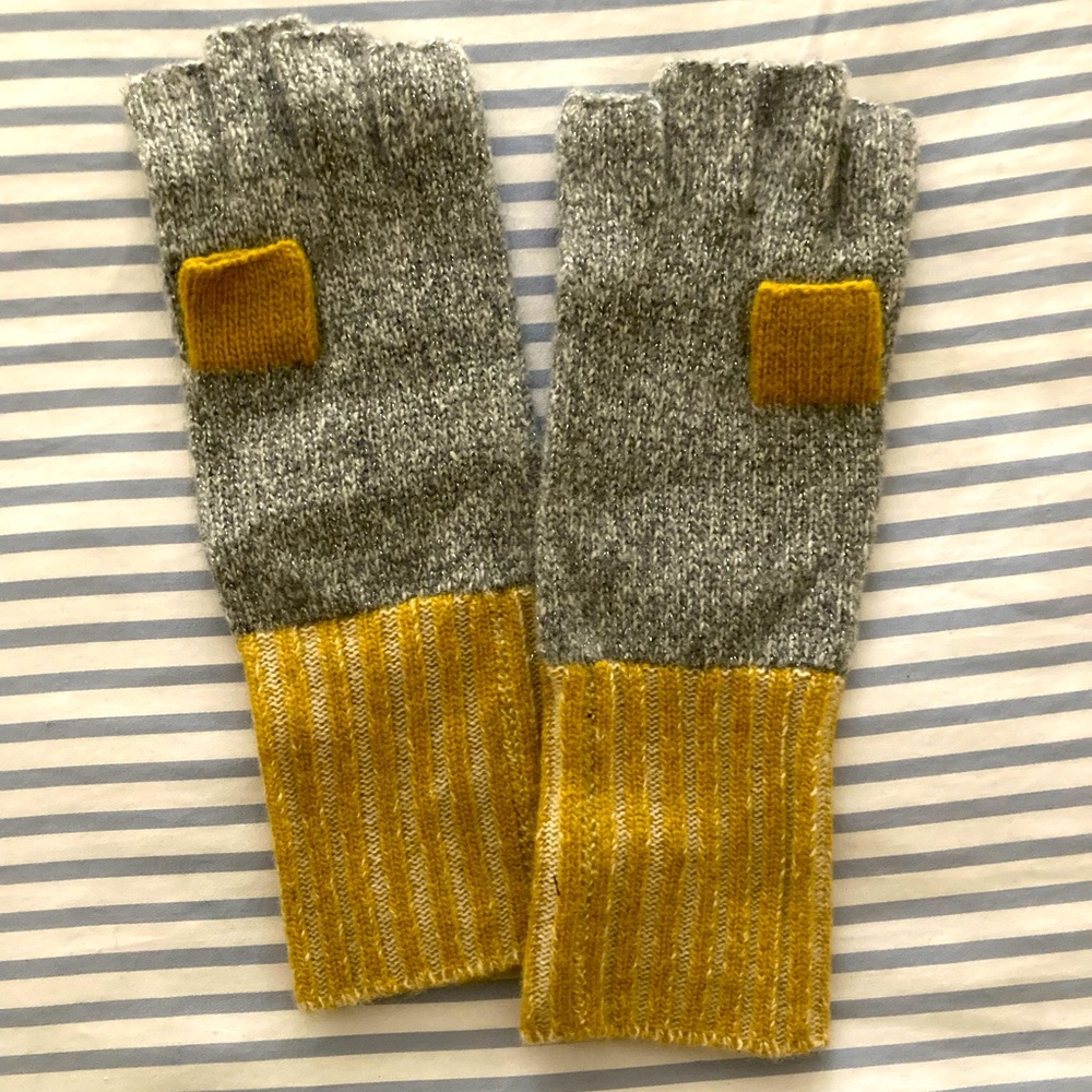 Vivienne Westwood wool gloves NEW!